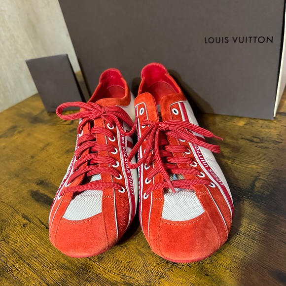 Authentic Men’s Sneaker Louis Vuitton Size 7 /LI 0140 / Leather - Picture 2 of 11